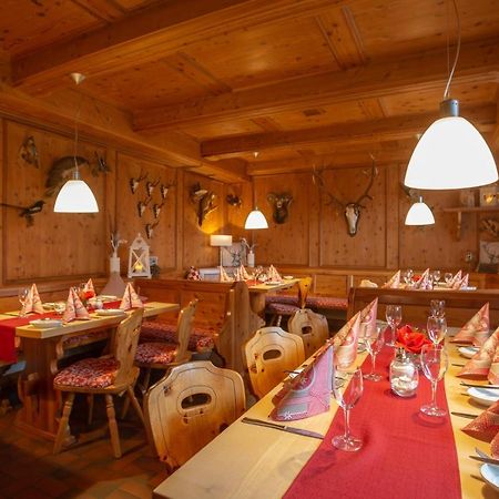 Landidyll Hotel Zum Alten Schloss Kirchensittenbach Eksteriør bilde
